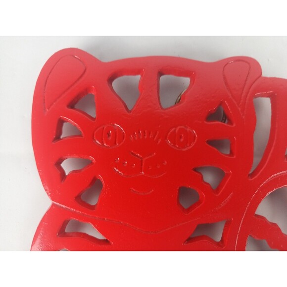 Cast Iron Red Kitty Cat Trivet Wall Hanging Wall Decor Red Enamel Wall Art - Picture 6 of 10